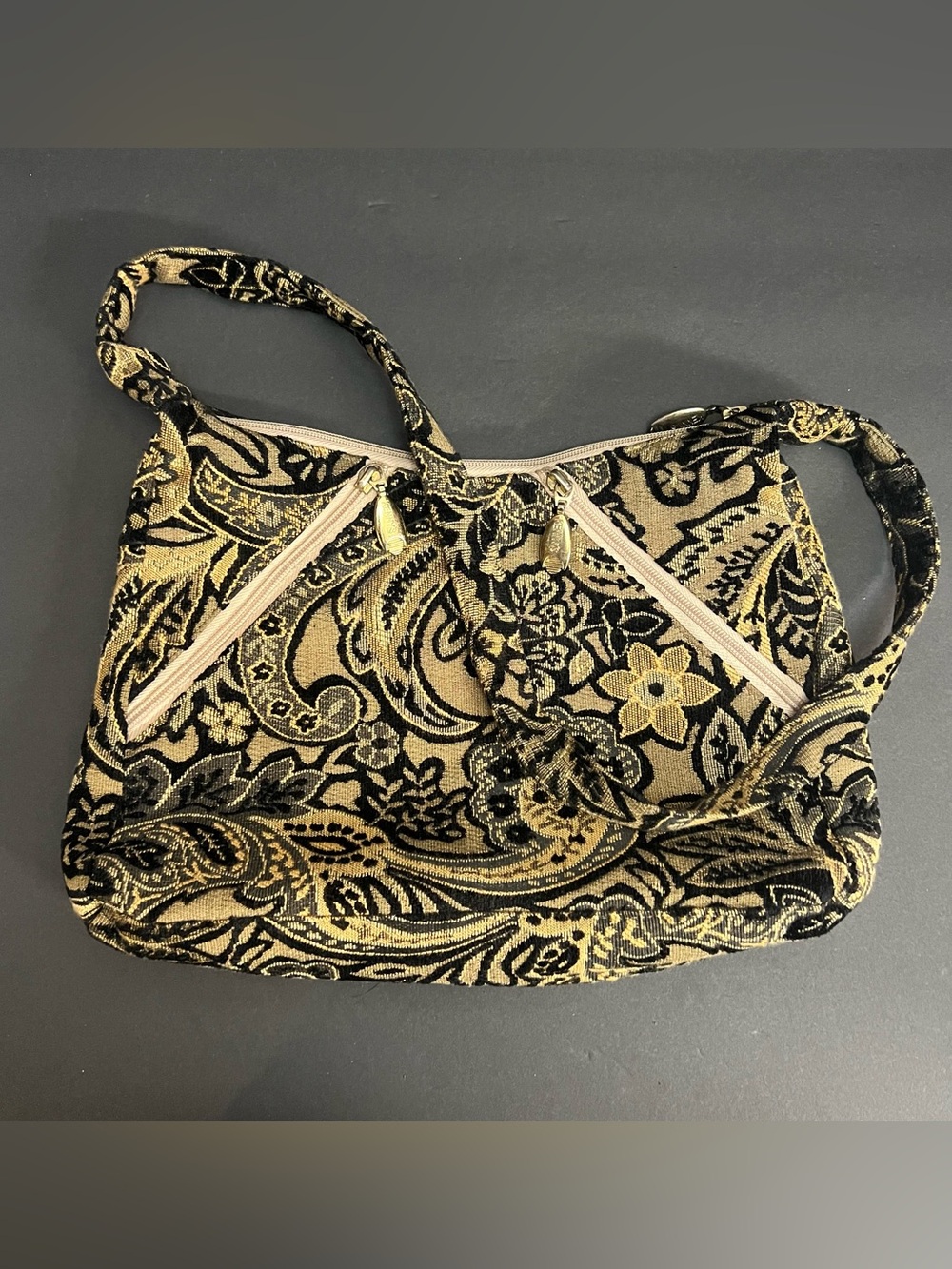 Kenny's Brand Beige/Black Floral Paisley Tapestry Shoulder Bag w/ Zipper Detail